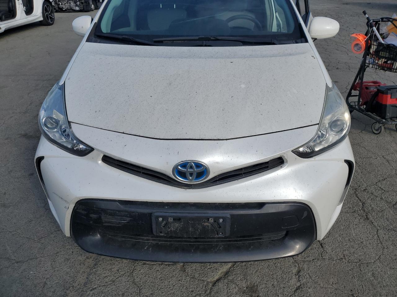 TOYOTA PRIUS V