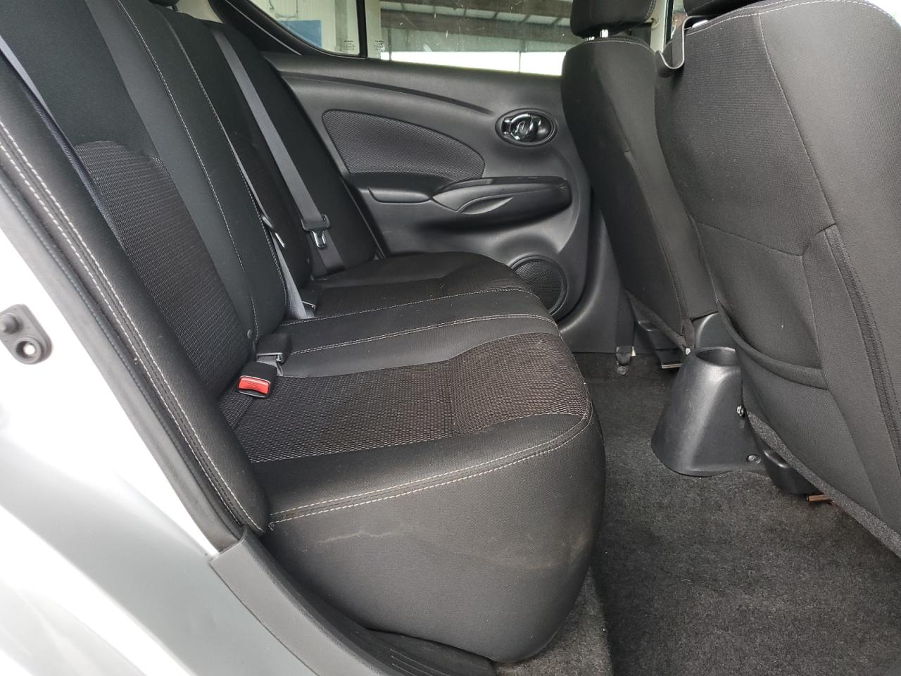 NISSAN VERSA S