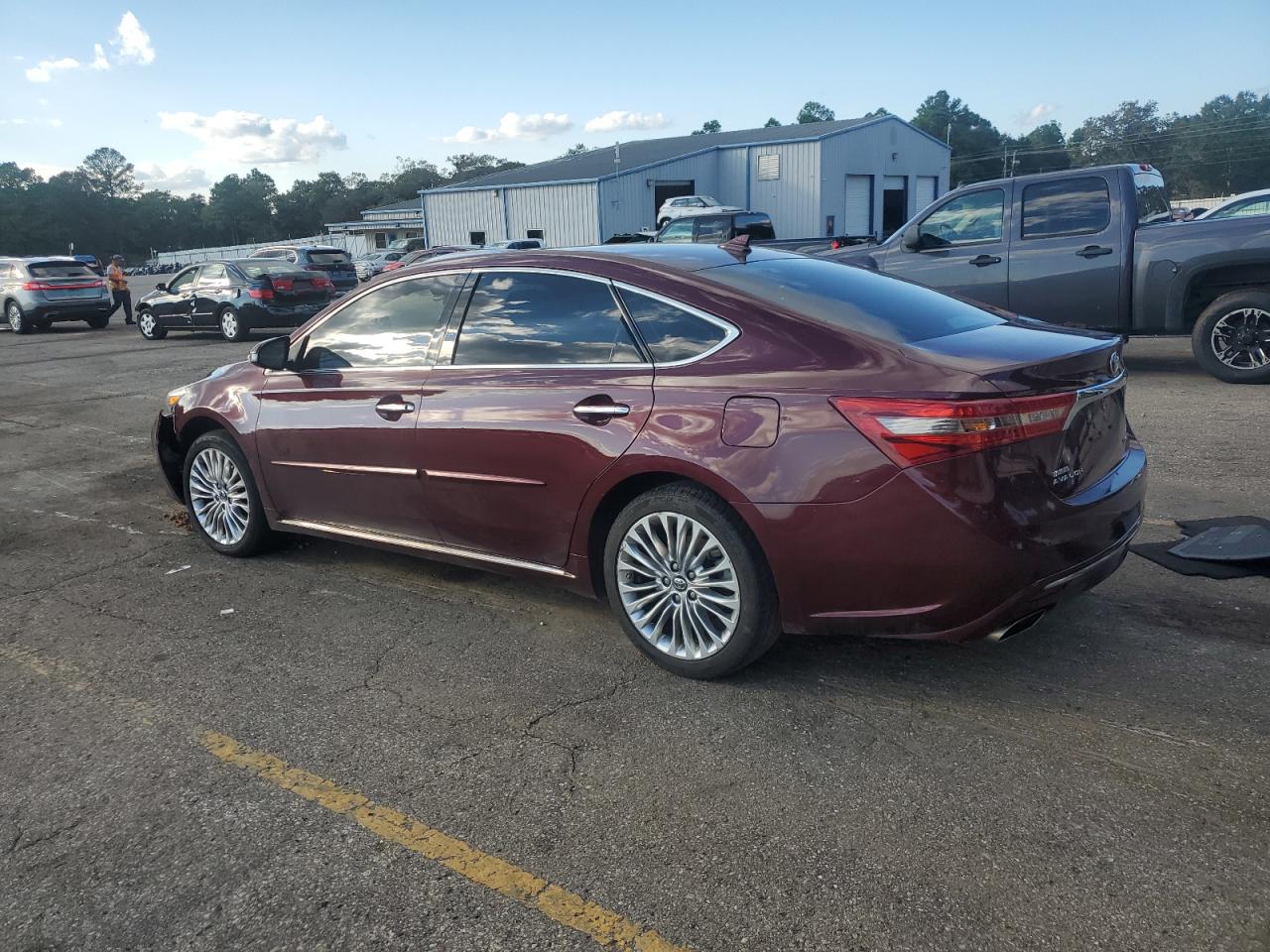 TOYOTA AVALON XLE