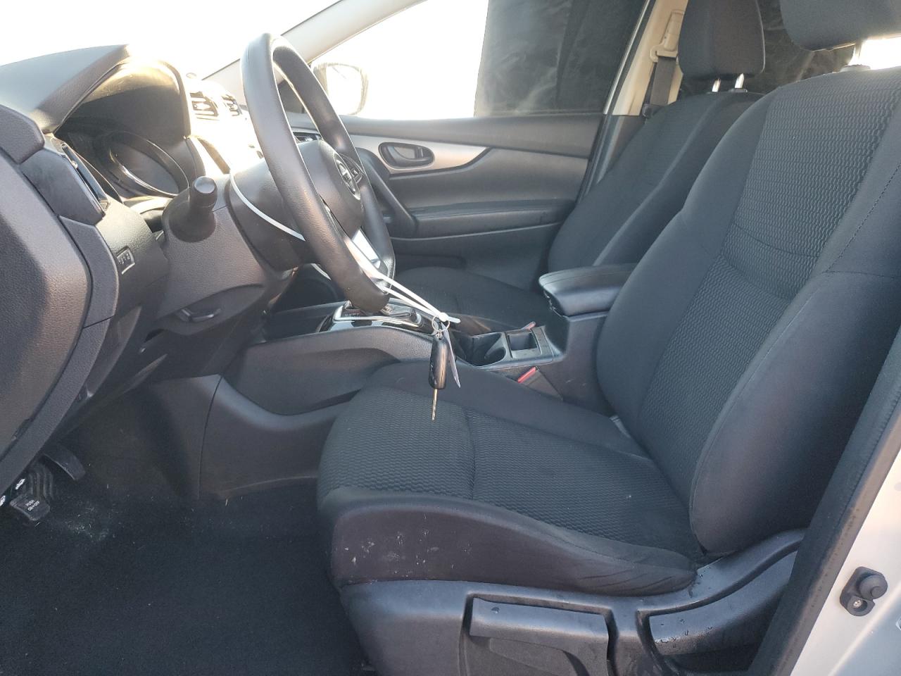 NISSAN ROGUE SPORT S