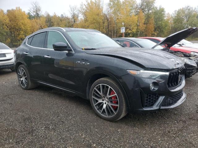 2022 MASERATI LEVANTE MO - ZN661YUM8NX407127