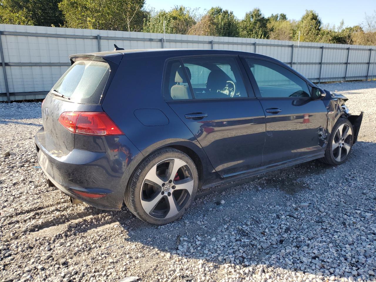 VOLKSWAGEN GOLF GTI S