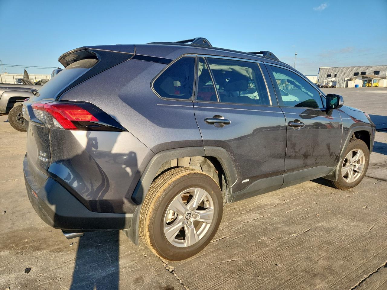 TOYOTA RAV4 XLE