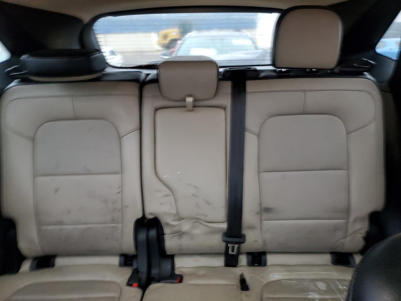 FORD ESCAPE TITANIUM