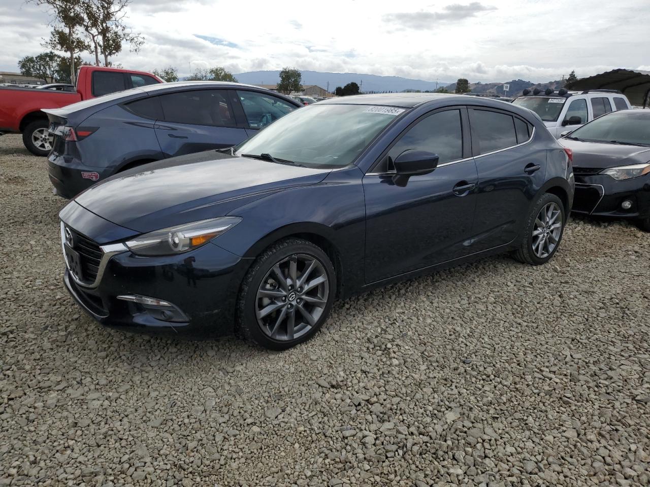 MAZDA 3 GRAND TOURING