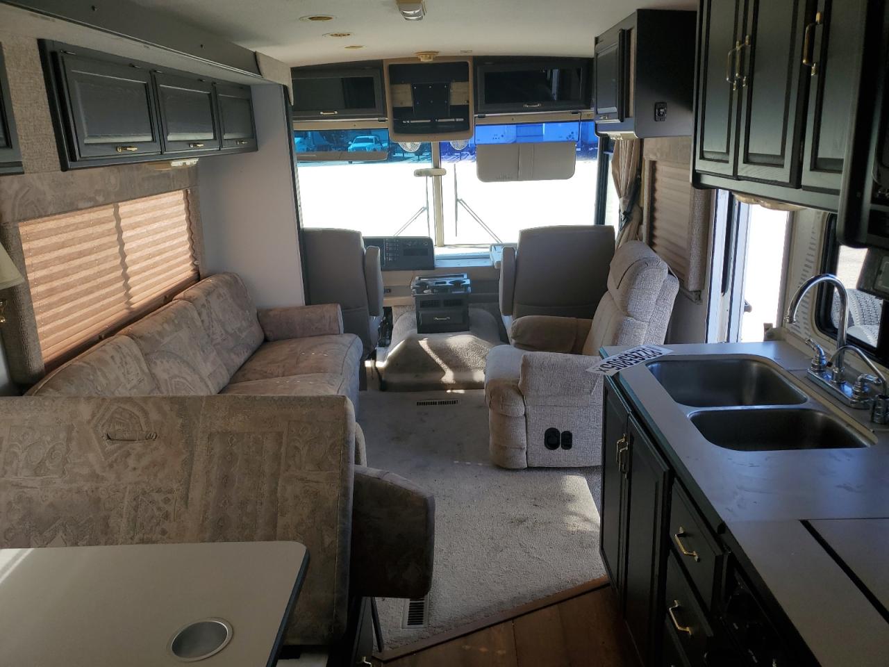 Lot #3265793222 1999 FORD F550