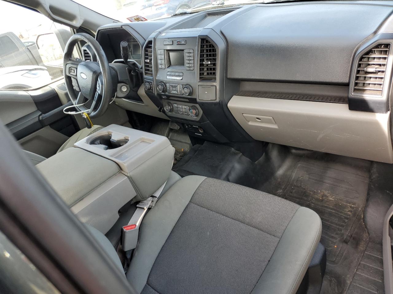 FORD F-150 SUPER CAB