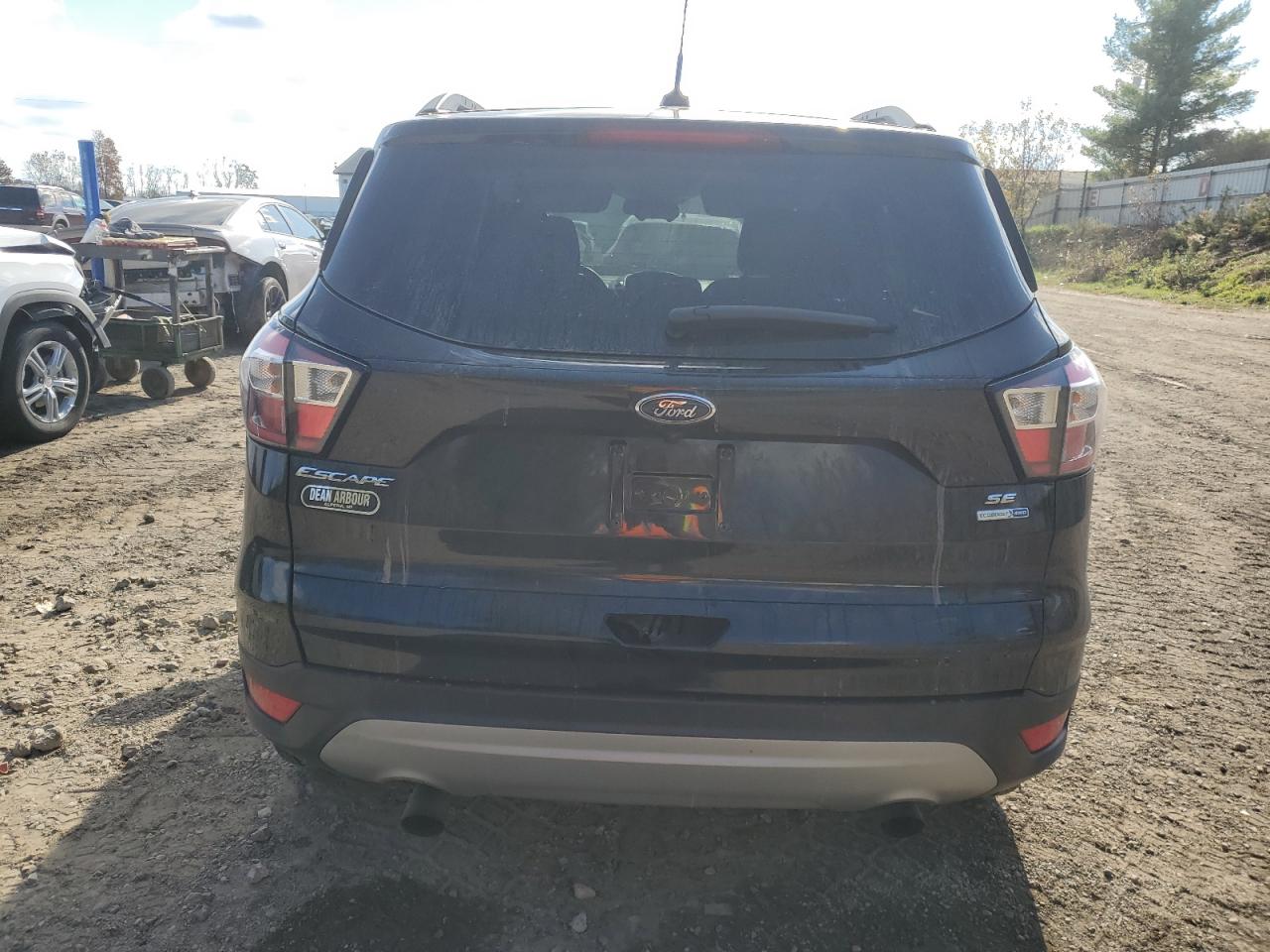 FORD ESCAPE SE