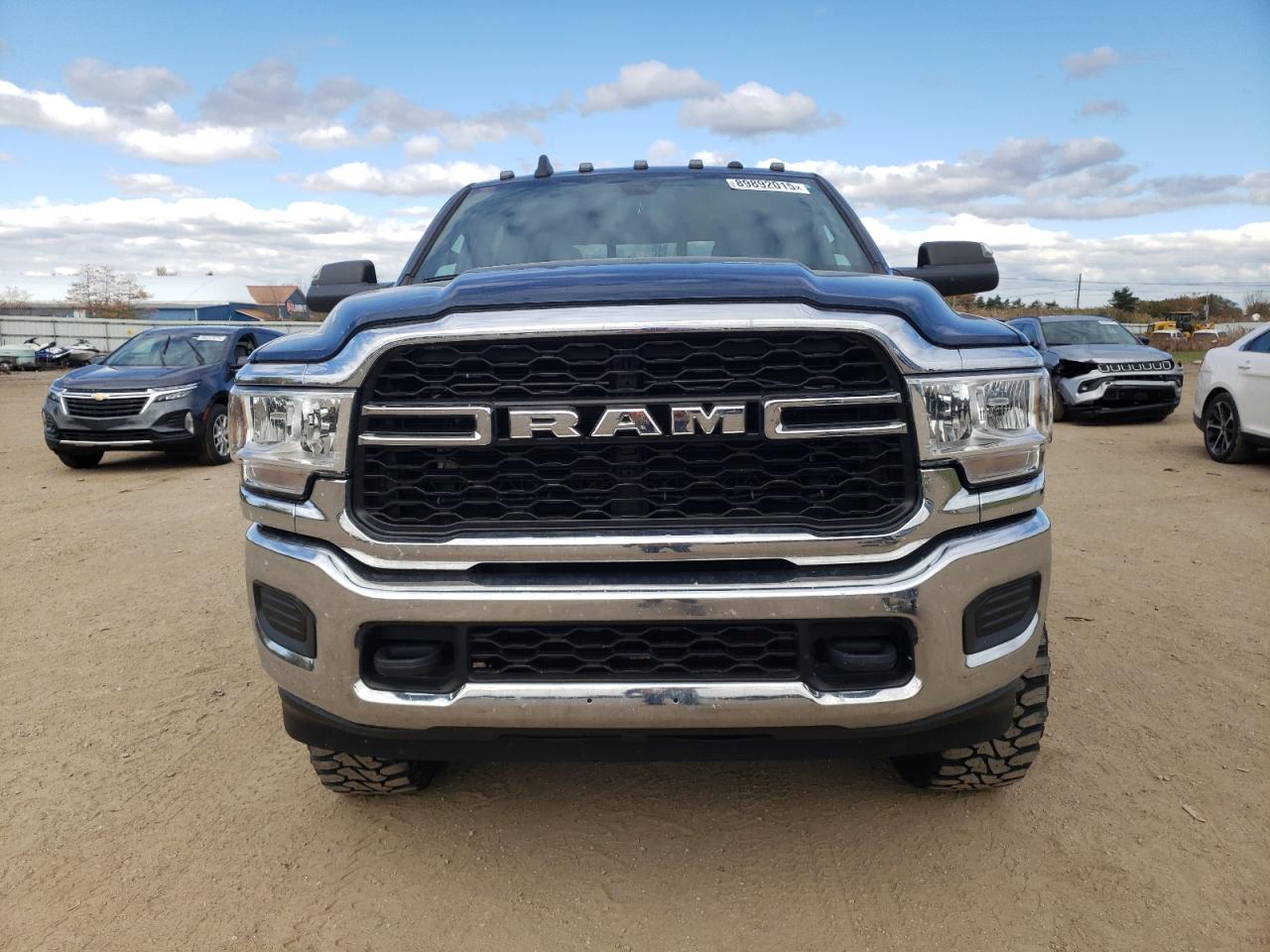 RAM 2500 TRADESMAN