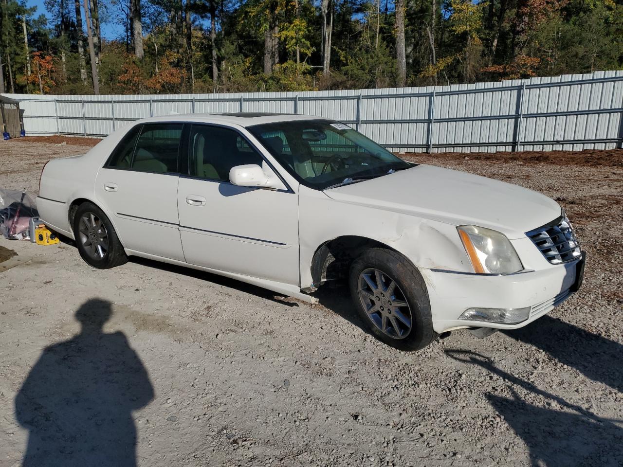 CADILLAC DTS LUXURY COLLECTION