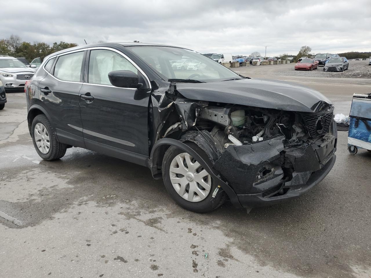 NISSAN ROGUE SPORT S