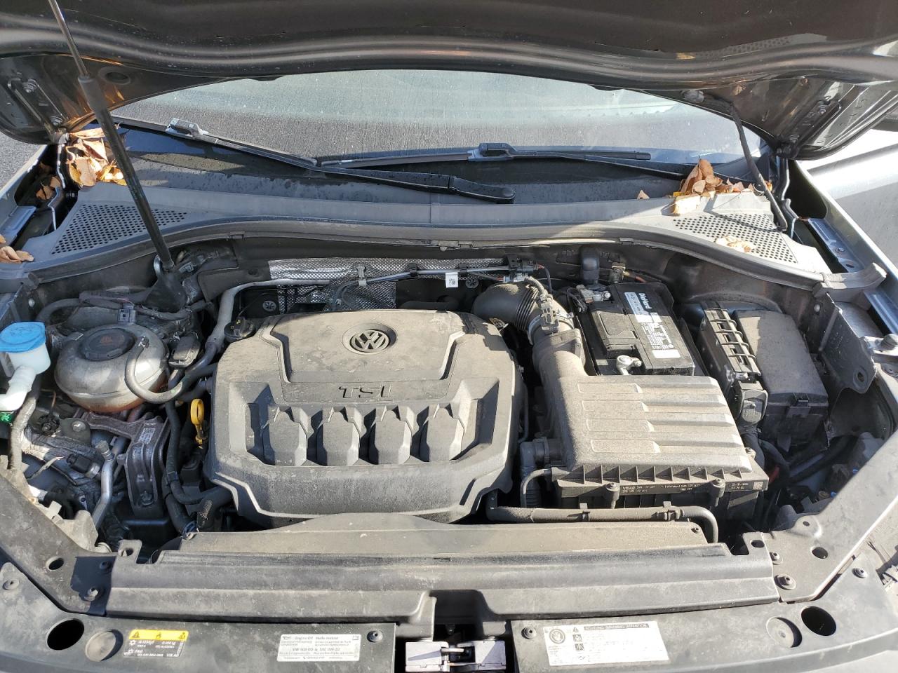 VOLKSWAGEN TIGUAN SE