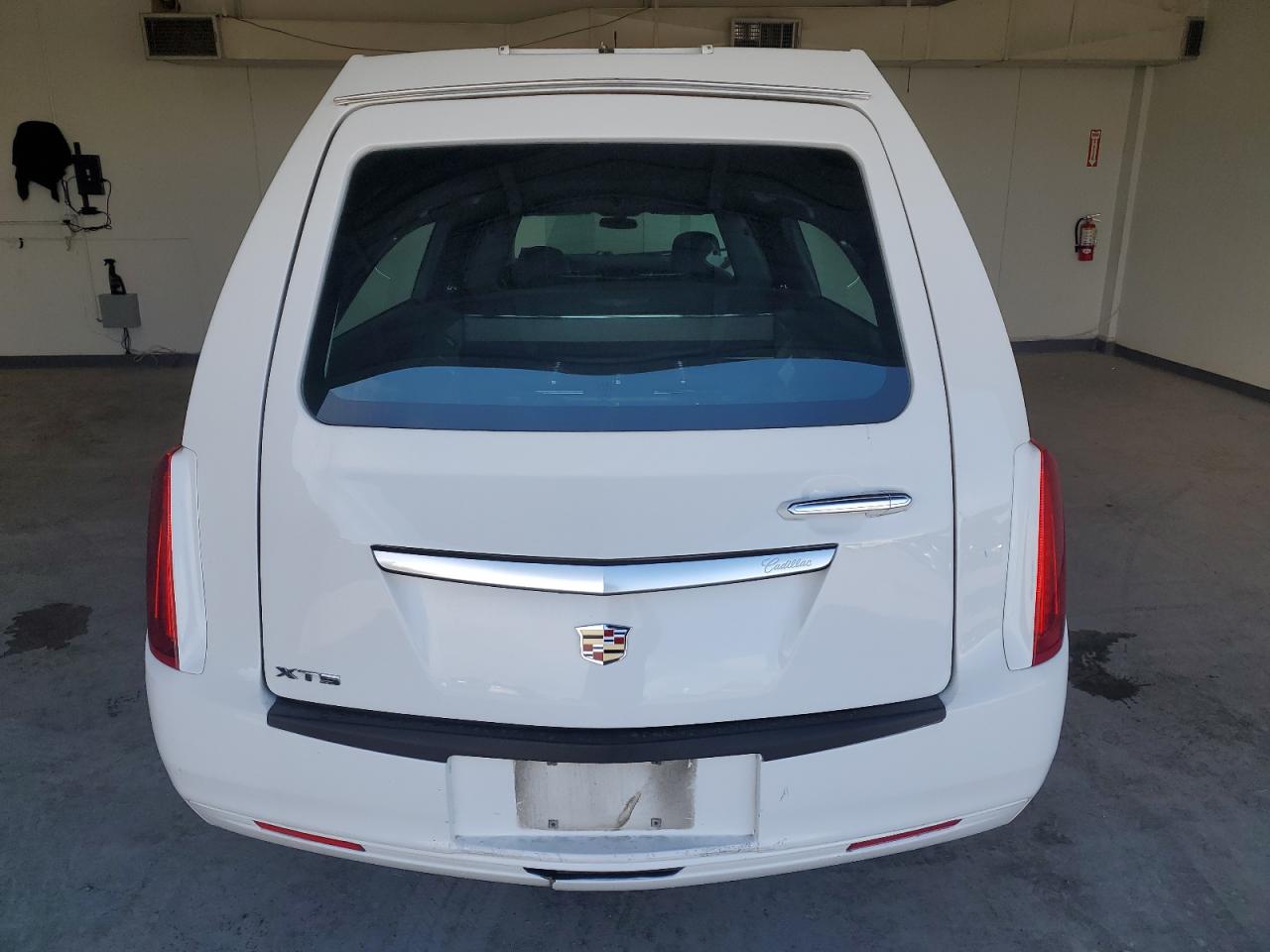 CADILLAC XTS FUNERAL COACH