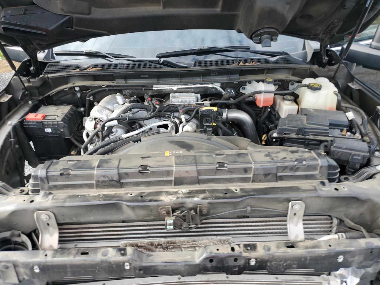 GMC SIERRA K2500 DENALI