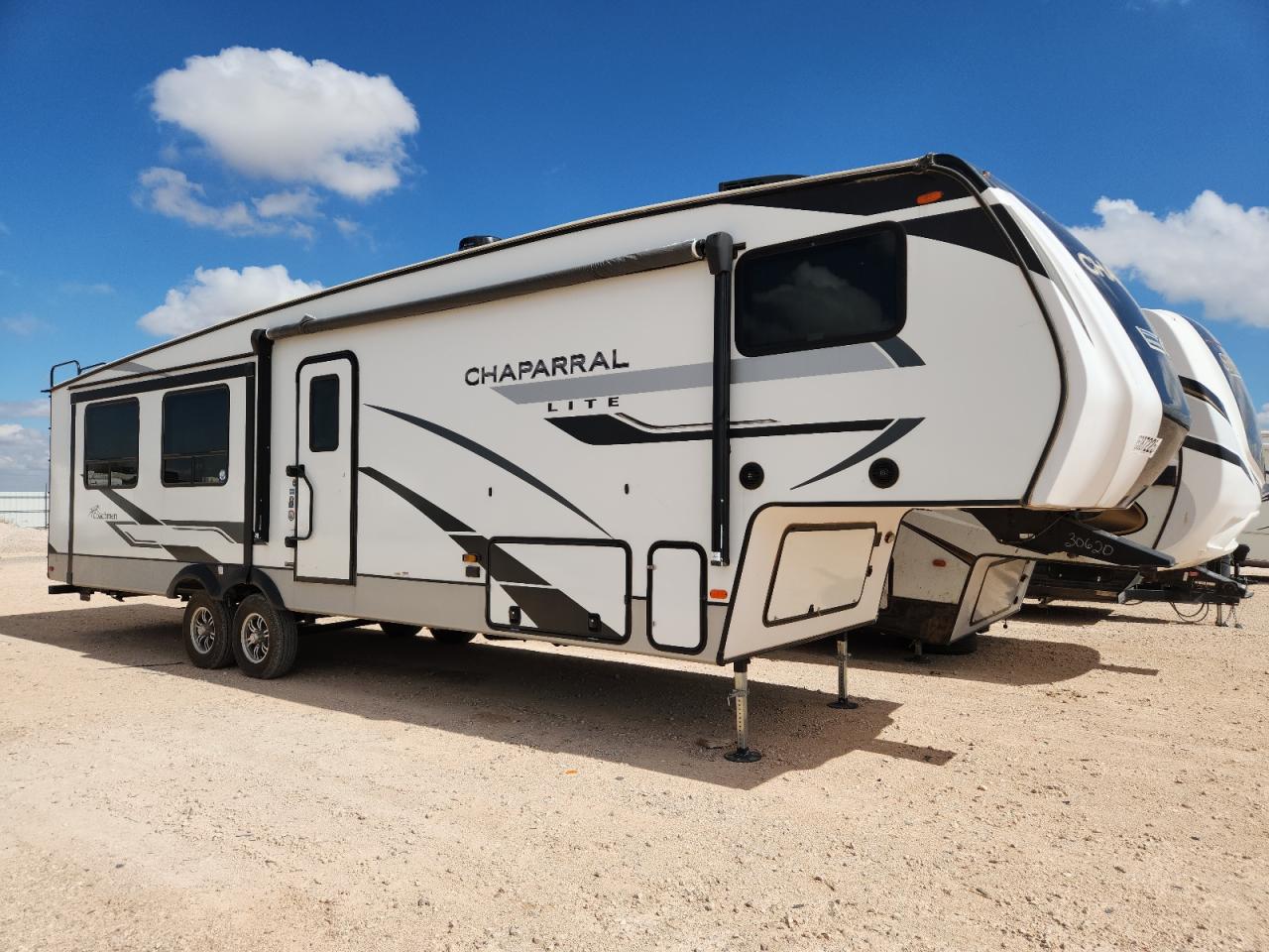 Lot #3271685345 2023 CHAPARRAL TRAILER