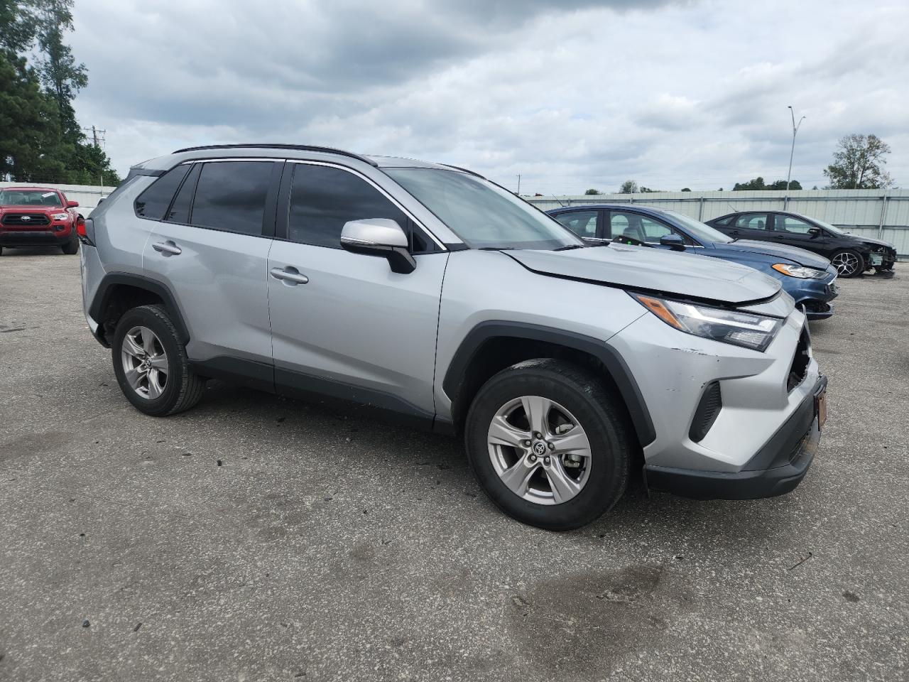 TOYOTA RAV4 XLE