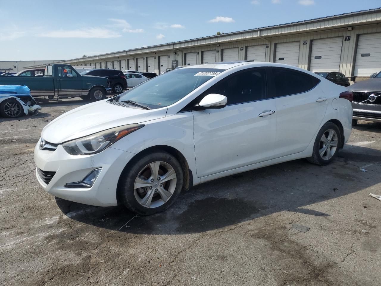 HYUNDAI ELANTRA SE