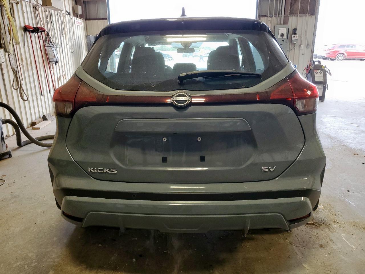 NISSAN KICKS SV