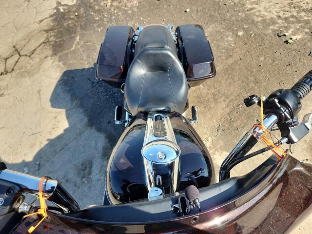 2011 HARLEY-DAVIDSON FLHX 1HD1KB416BB673703