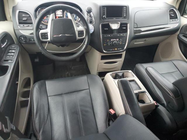 2016 CHRYSLER TOWN & COU - 2C4RC1CG3GR261121