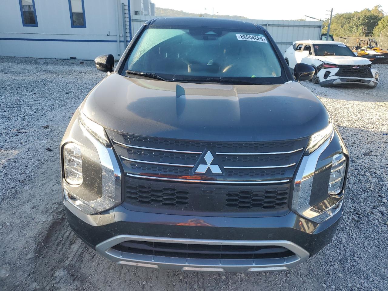 MITSUBISHI OUTLANDER SE