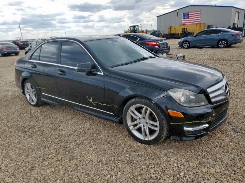 2013 MERCEDES-BENZ C 250 - WDDGF4HB7DR276001
