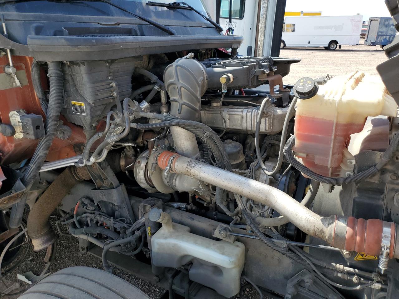 Lot #3281568385 2018 INTERNATIONAL LT625