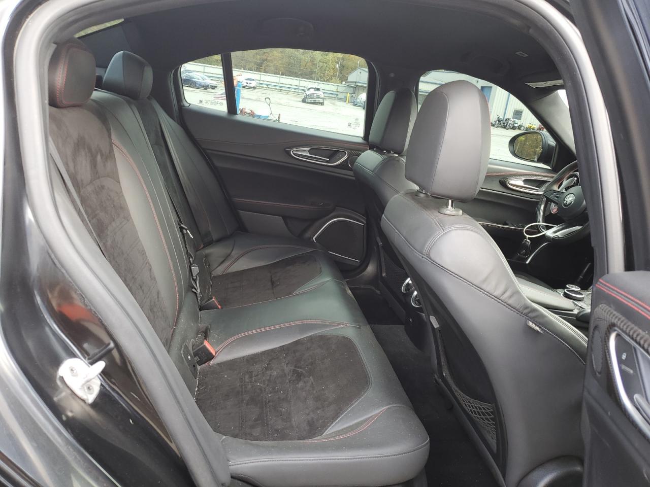 ALFA ROMEO GIULIA QUADRIFOGLIO