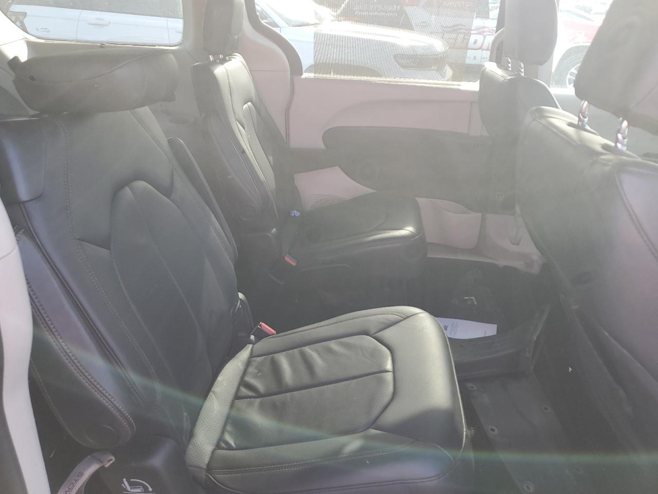 CHRYSLER PACIFICA TOURING L