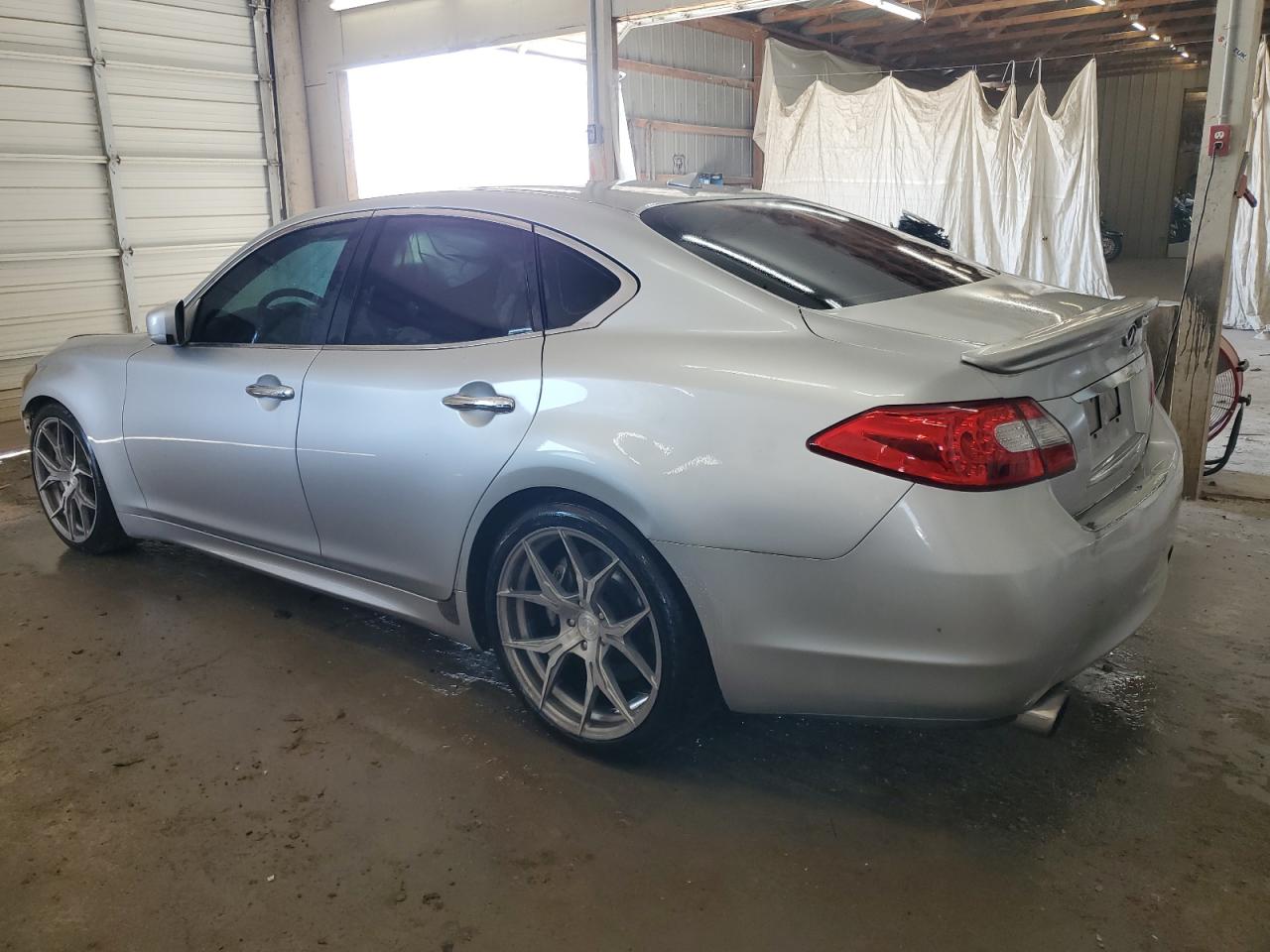 INFINITI M56