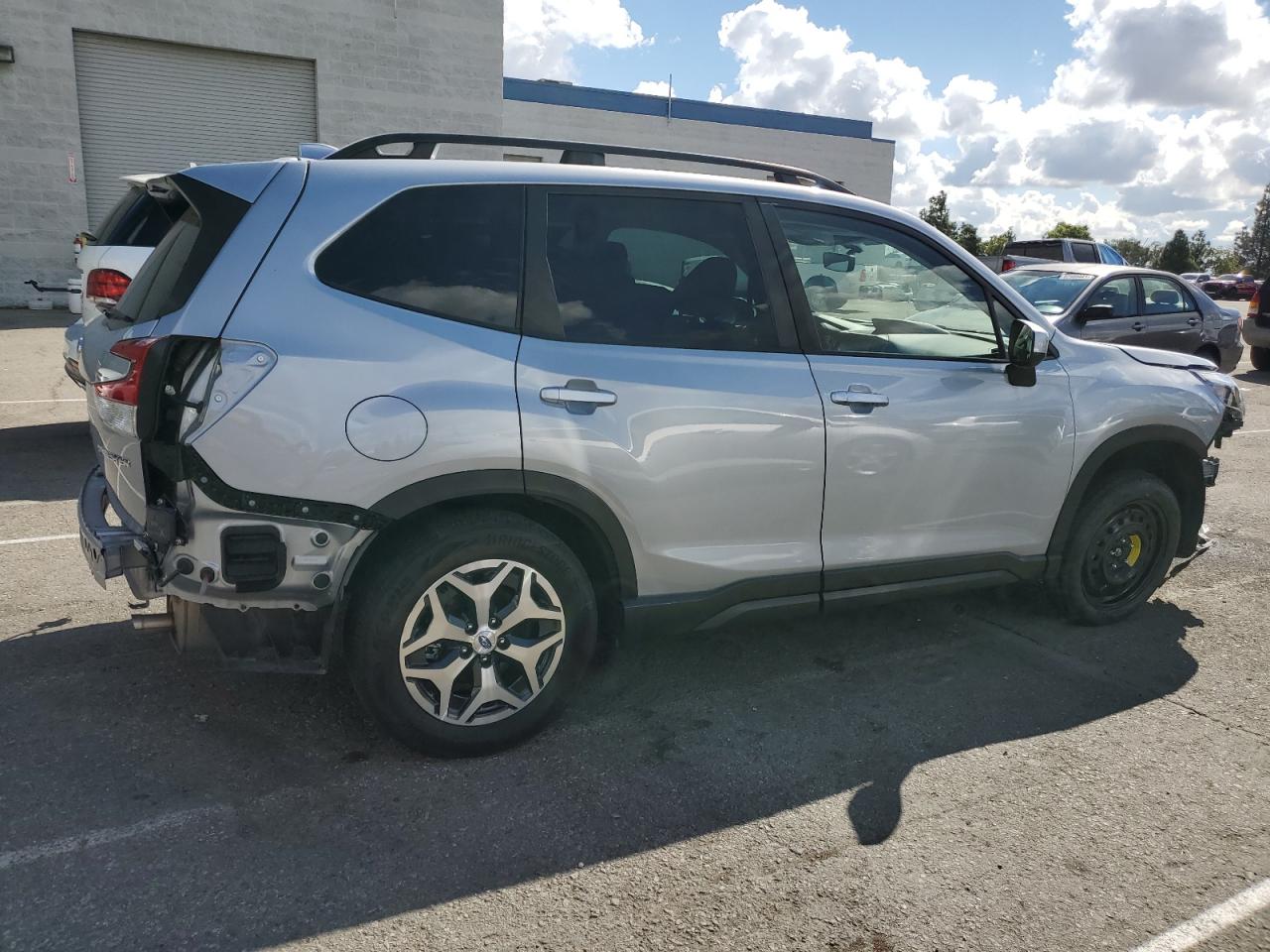 SUBARU FORESTER PREMIUM