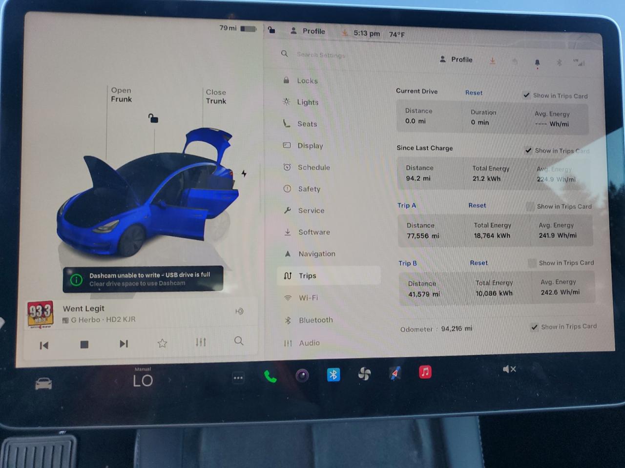 TESLA MODEL 3