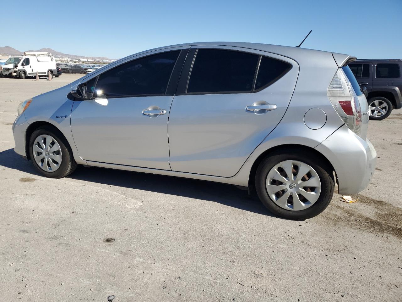 TOYOTA PRIUS C