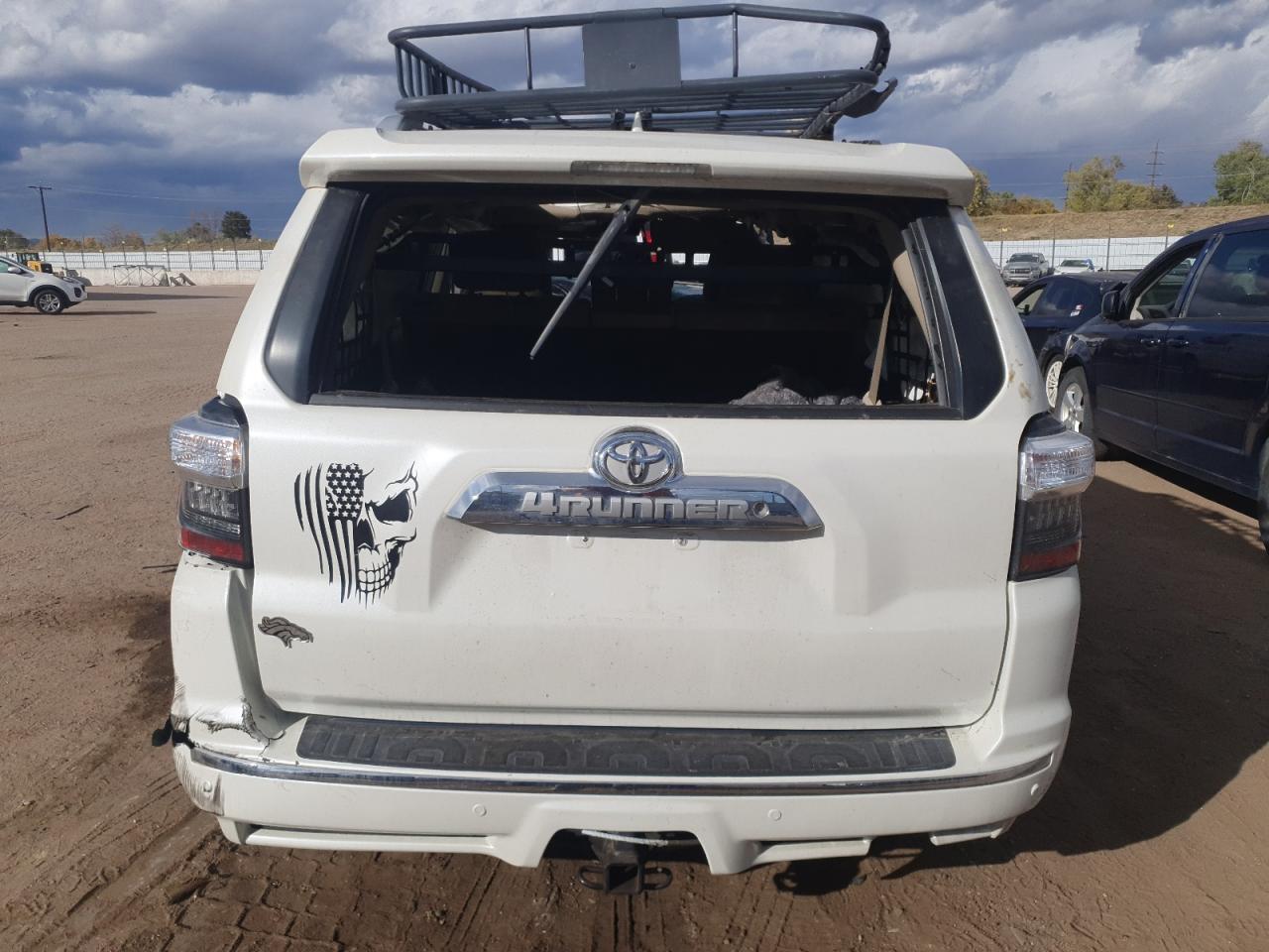 TOYOTA 4RUNNER SR5