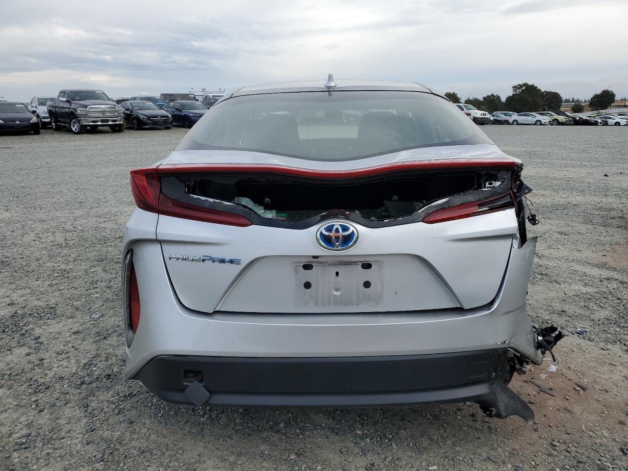 TOYOTA PRIUS PRIME LE