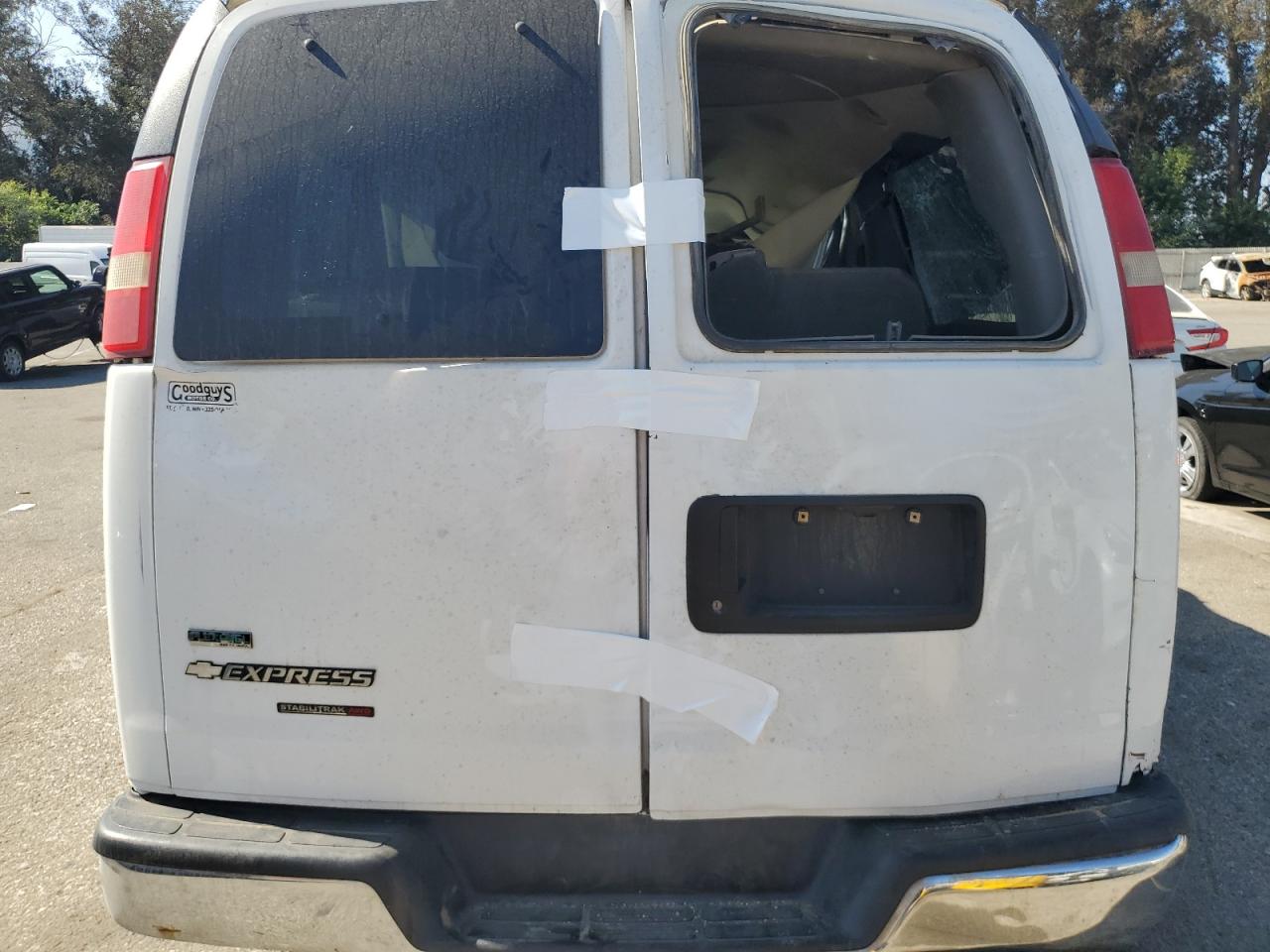 CHEVROLET EXPRESS LT