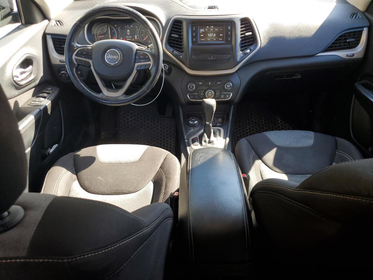 JEEP GRAND CHEROKEE LATITUDE