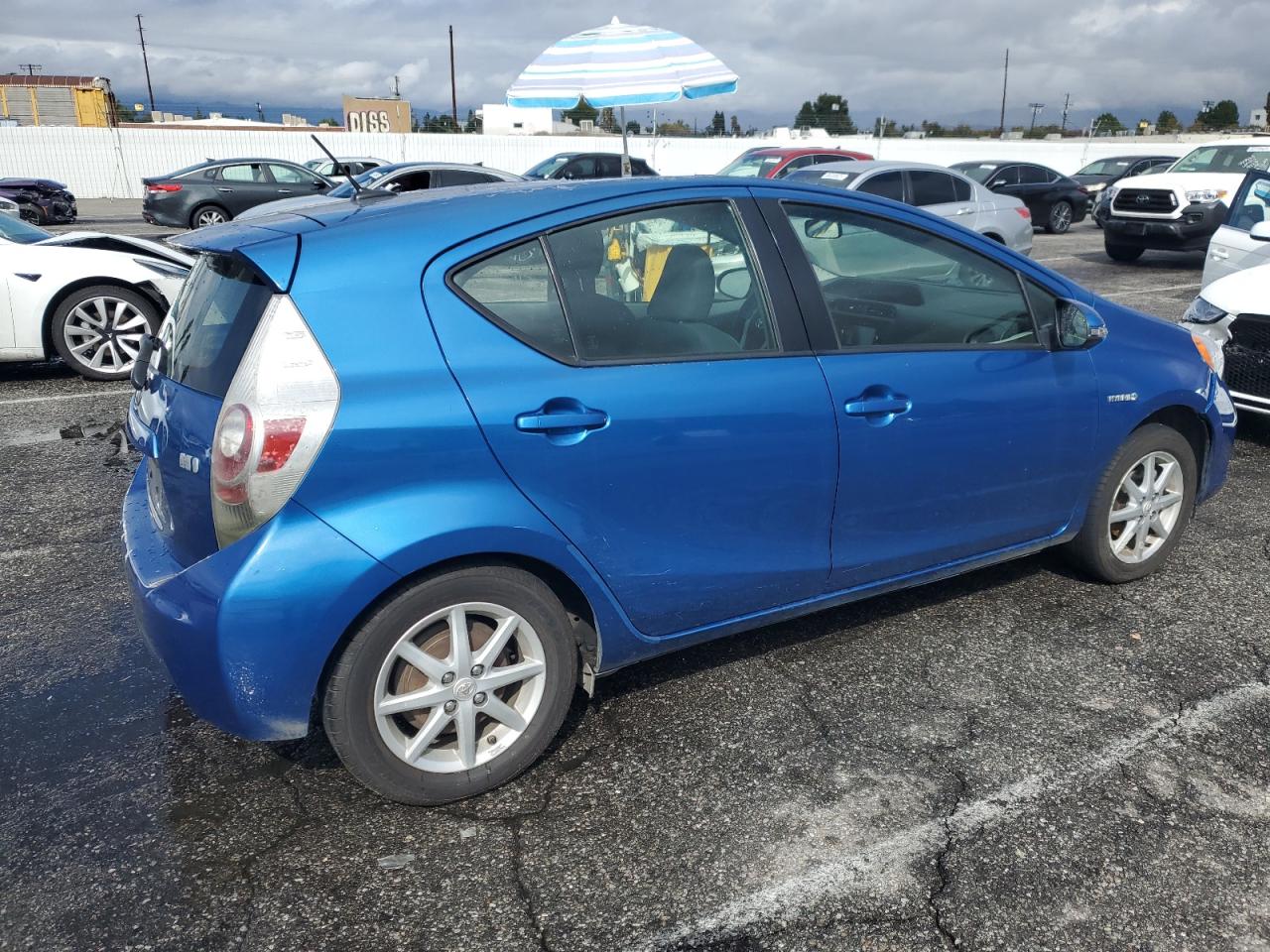 TOYOTA PRIUS C
