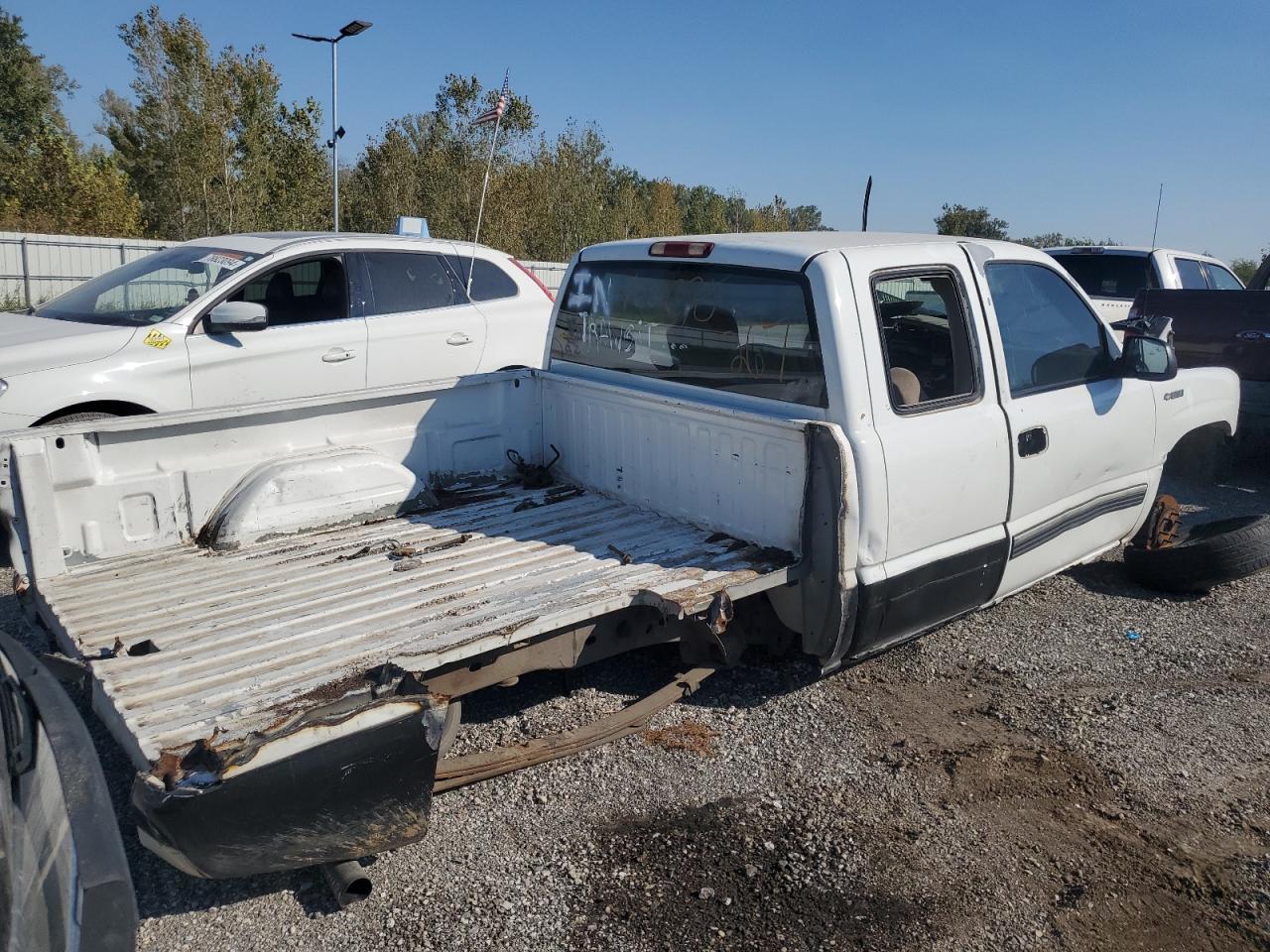 Lot #3270805482 2001 CHEVROLET SILVERADO C1500