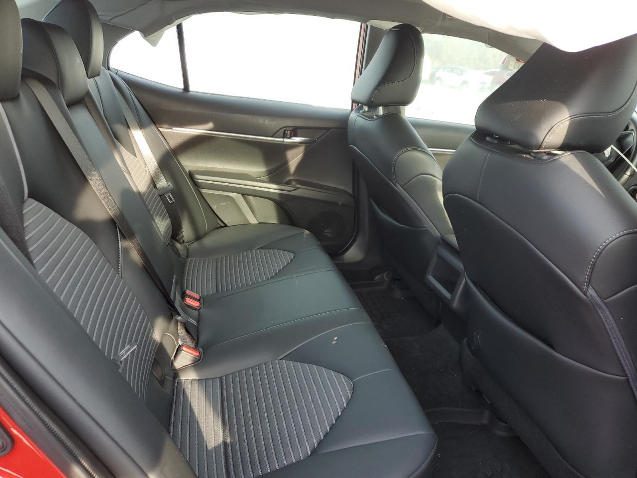 TOYOTA CAMRY SE NIGHT SHADE