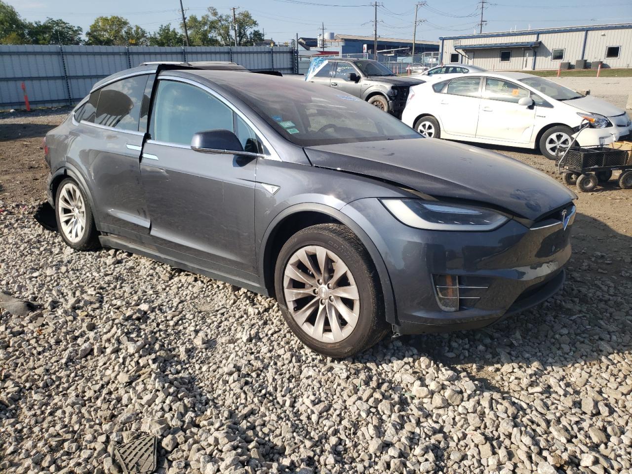 TESLA MODEL X