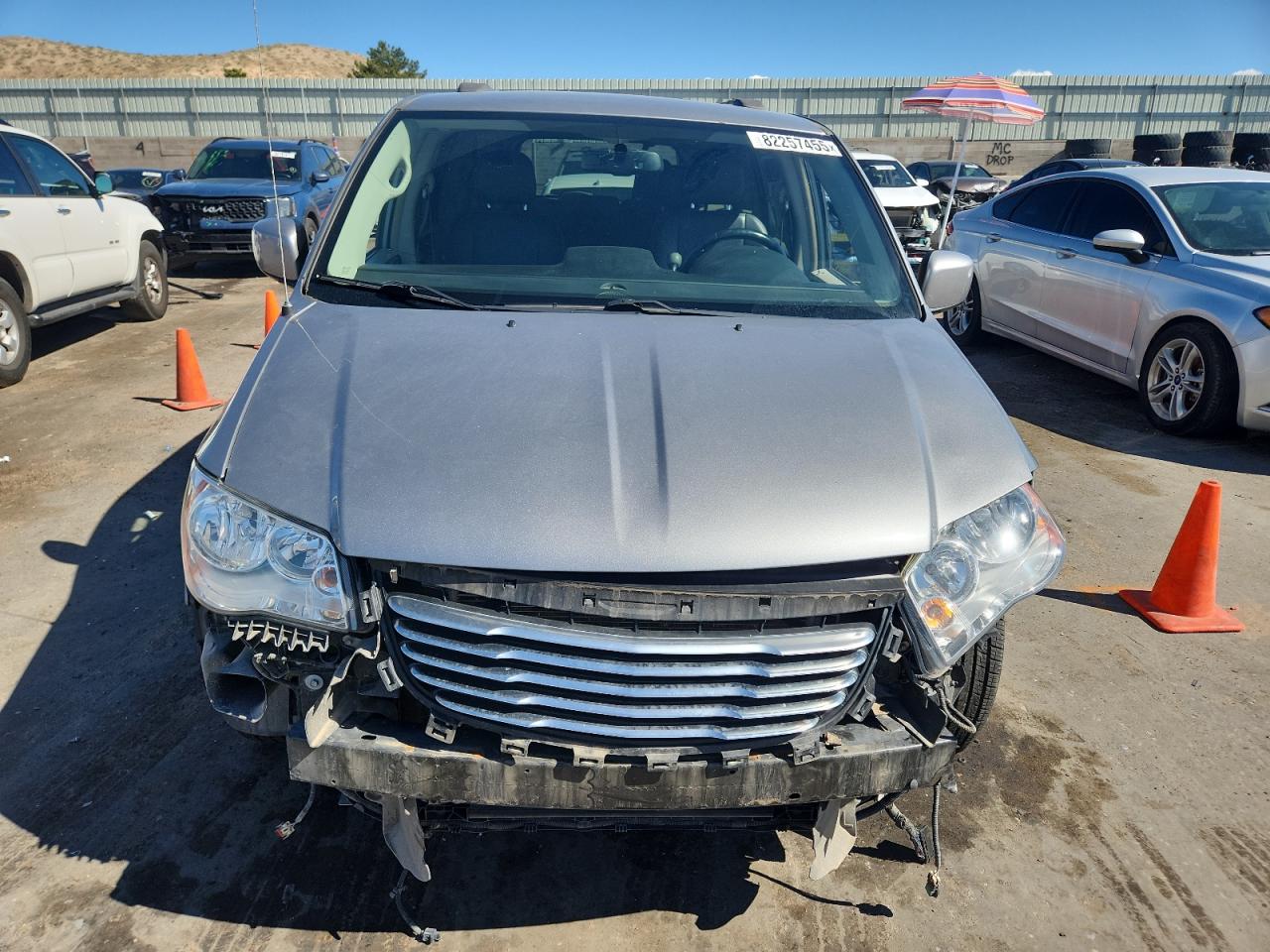 CHRYSLER TOWN & COUNTRY TOURING