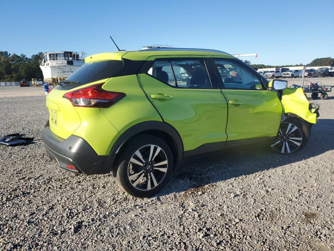 NISSAN KICKS SV