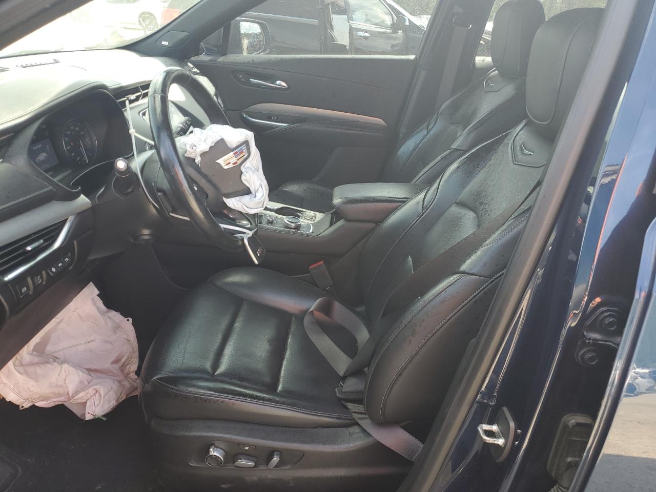 CADILLAC XT4 PREMIUM LUXURY