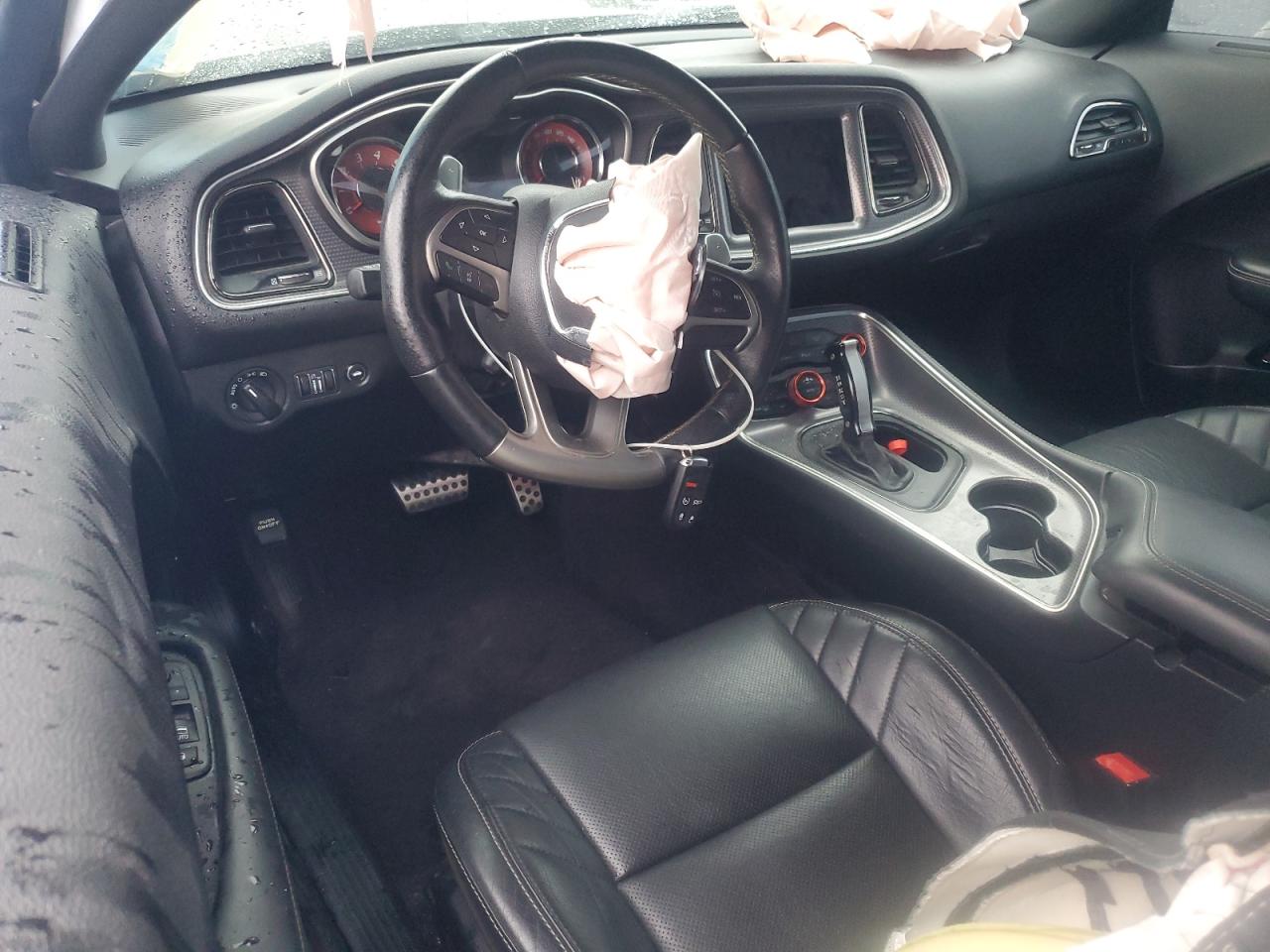 DODGE CHALLENGER SRT HELLCAT