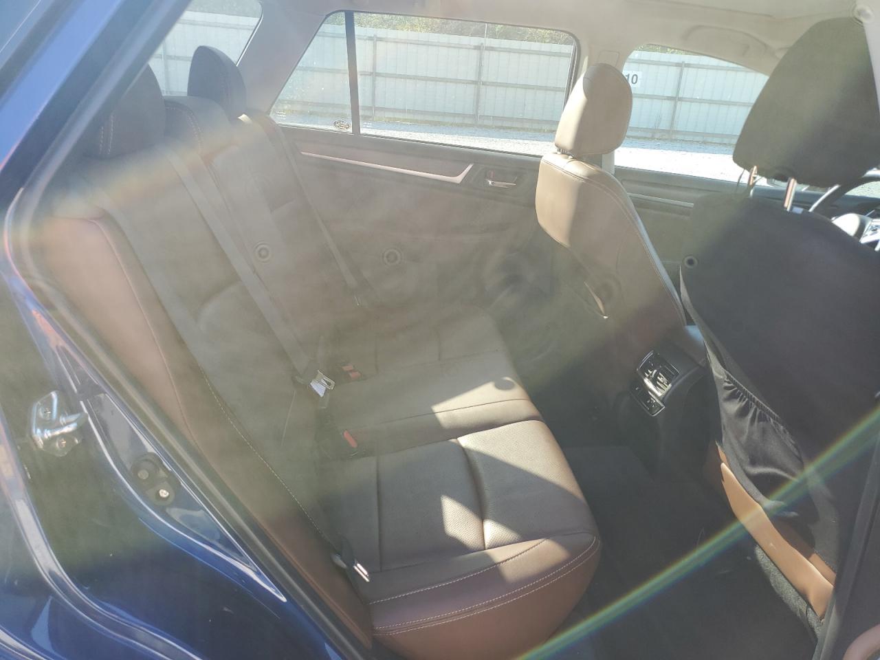 SUBARU OUTBACK TOURING