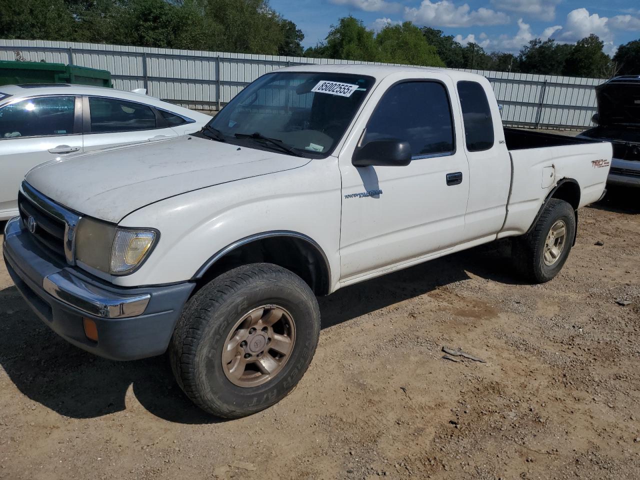  Salvage Toyota Tacoma