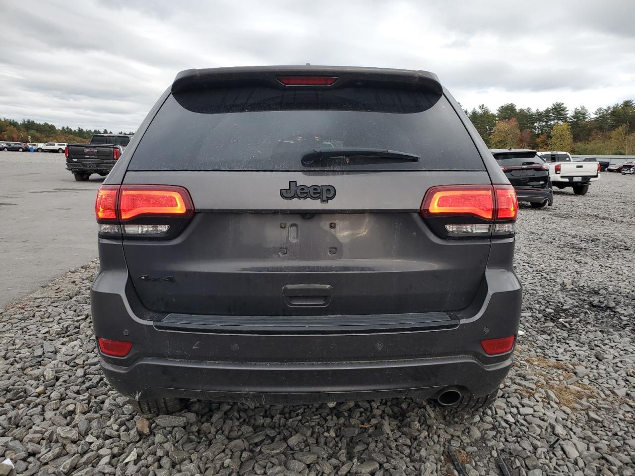 JEEP GRAND CHEROKEE LAREDO