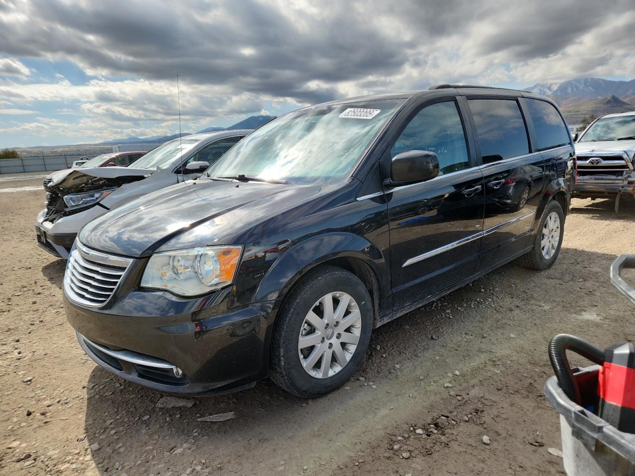 CHRYSLER TOWN & COUNTRY TOURING