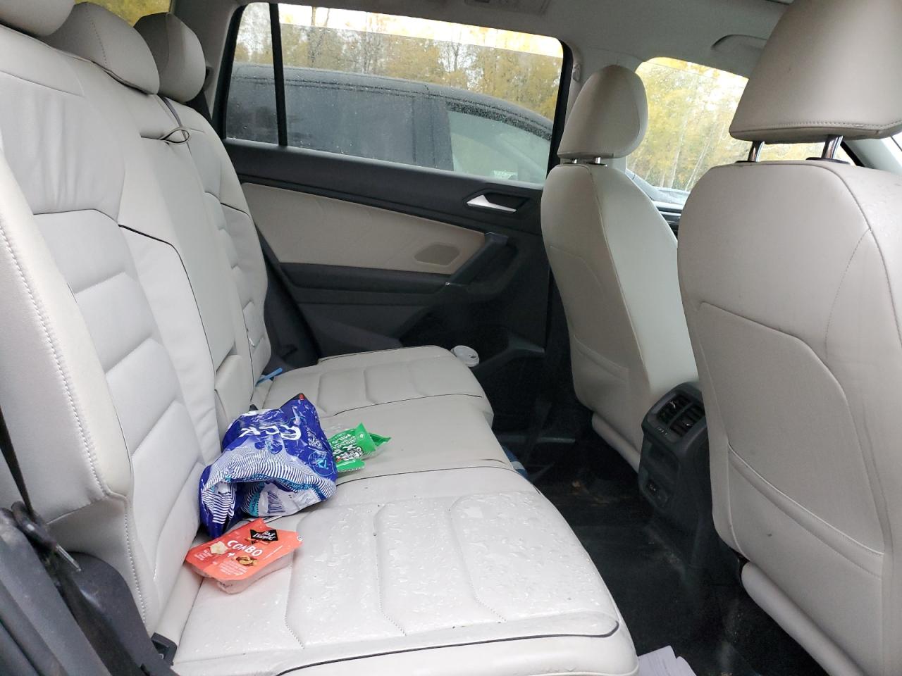 VOLKSWAGEN TIGUAN SEL PREMIUM R-LINE